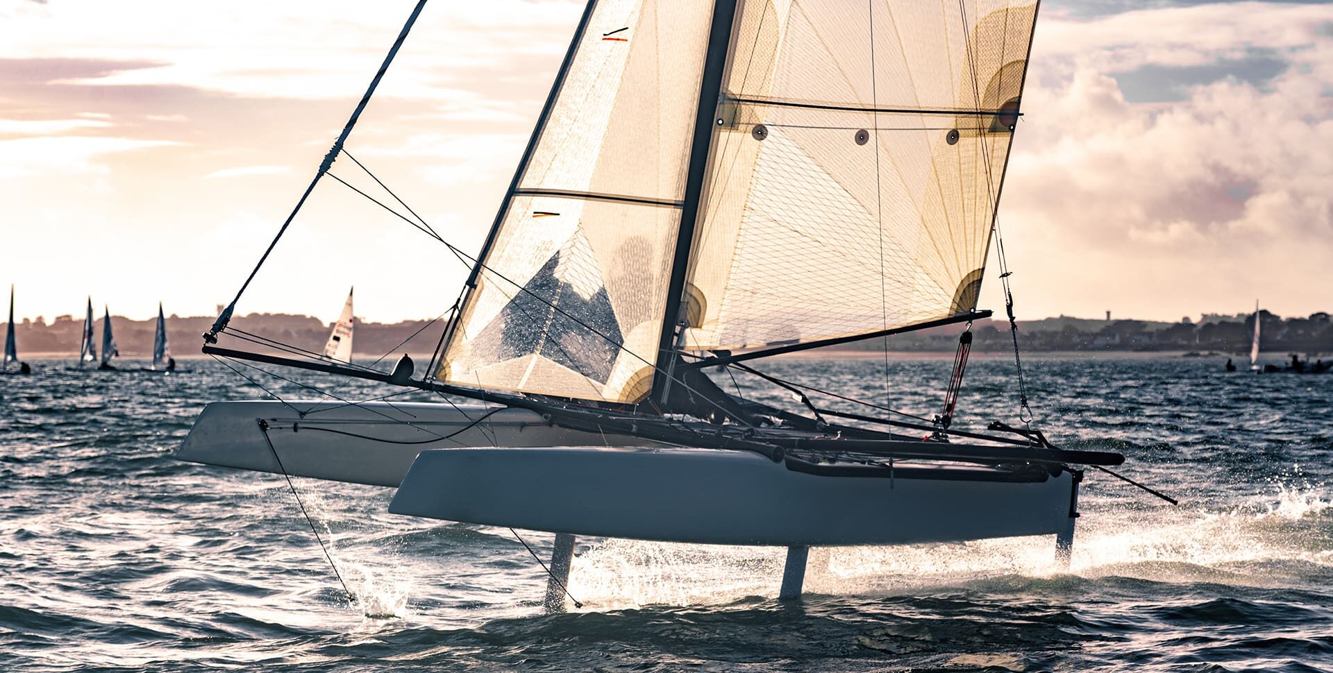 specialiste distribution-composites